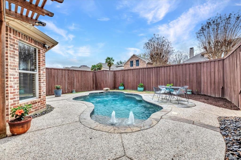 2015 Midhurst Drive Allen, TX 75013 - Photo 32 of 37 a view of a backyard with a tub