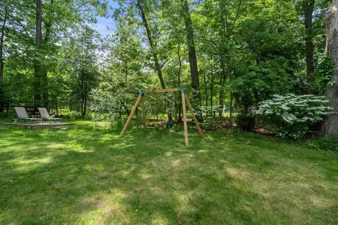 $699,000 | 11 Curve Street, Sherborn, MA 01770