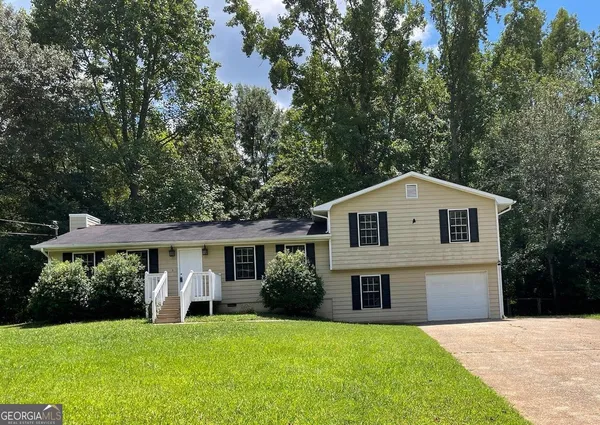 $2,200 | 220 Freestone Drive, Newnan, GA 30265