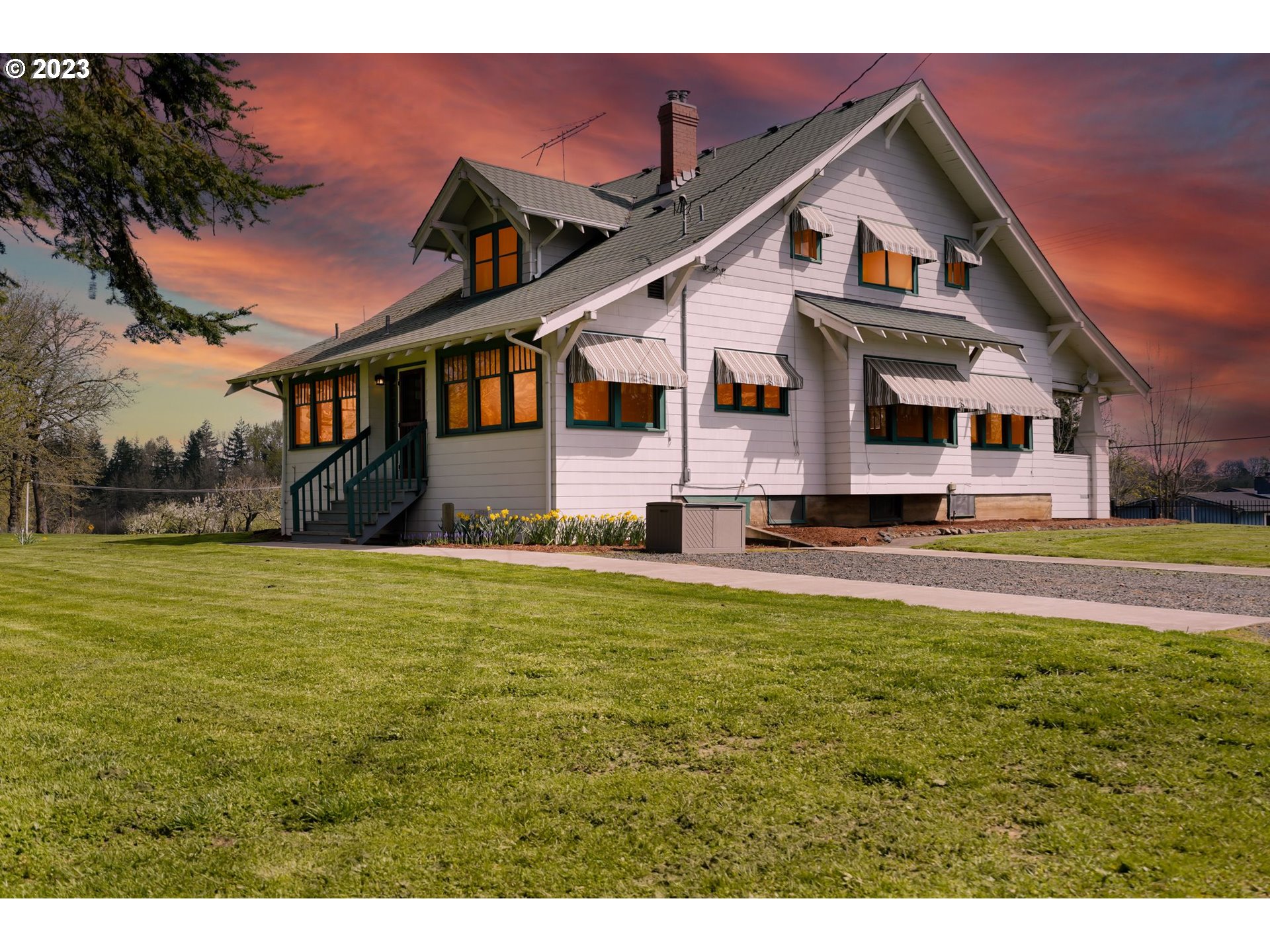 34466 Brewster Road Lebanon, OR 97355 - Photo 1 of 40 a front view of building with yard and lake view