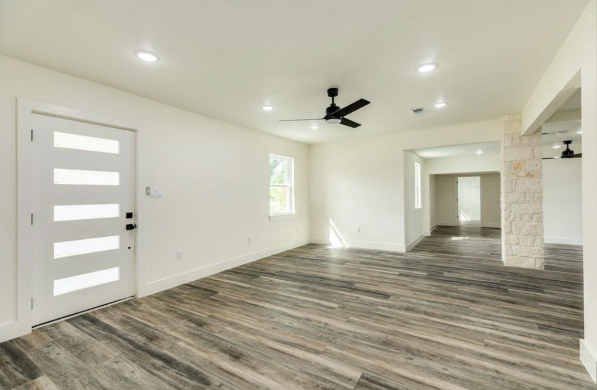 1200 Gifford Lane Angleton, TX 77515 - Photo 10 of 26