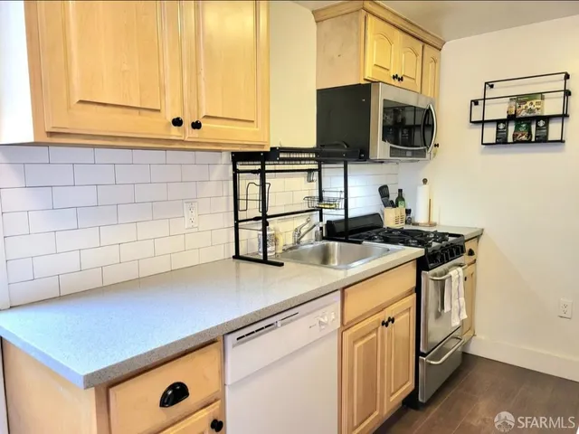 $4,300 | 365 22nd Avenue, San Francisco, CA 94121