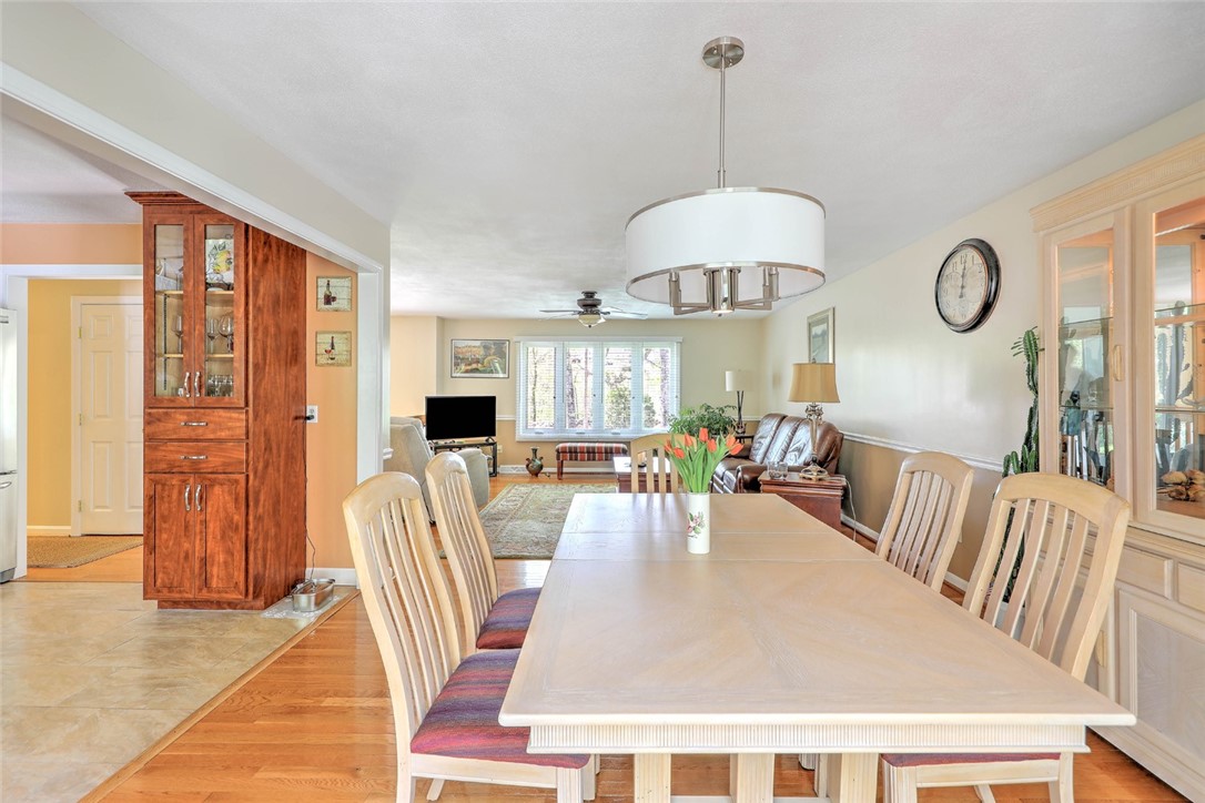 89 Swan Road Smithfield, RI 02917 - Photo 10 of 47