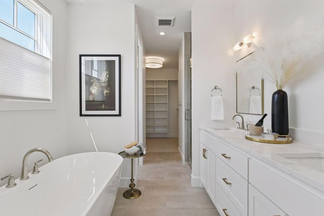 $1,310,000 | 5651 Buffington Lane, Shorewood, MN 55331