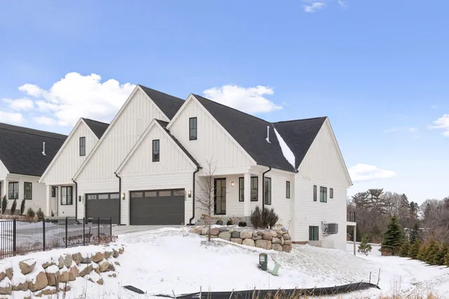 $1,310,000 | 5651 Buffington Lane, Shorewood, MN 55331