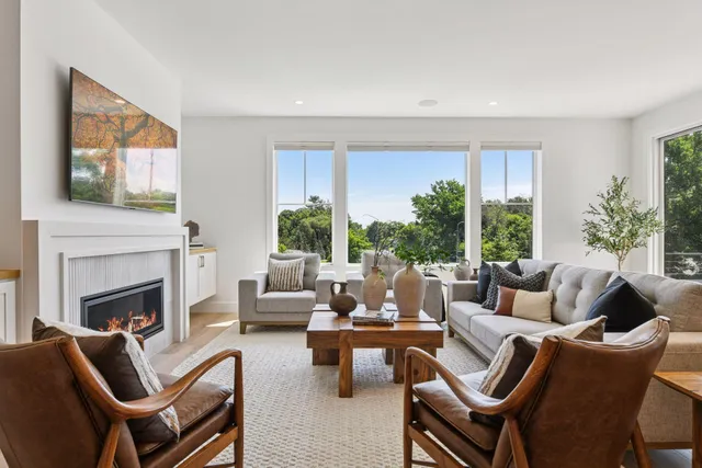 $1,310,000 | 5651 Buffington Lane, Shorewood, MN 55331