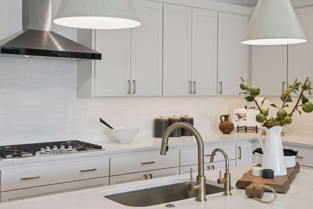 $1,310,000 | 5651 Buffington Lane, Shorewood, MN 55331