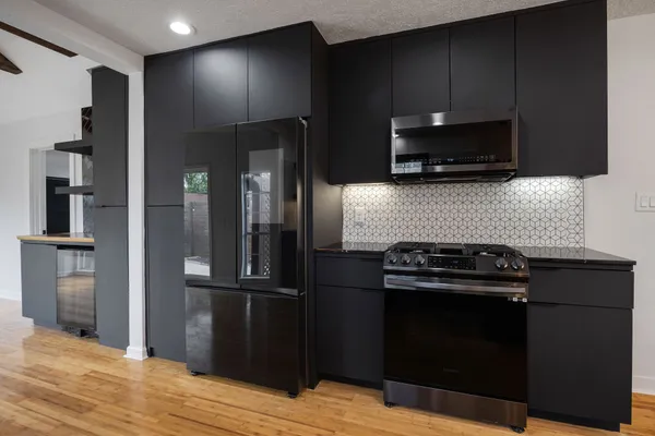 $600,000 | 1310 Walton Street, Houston, TX 77009
