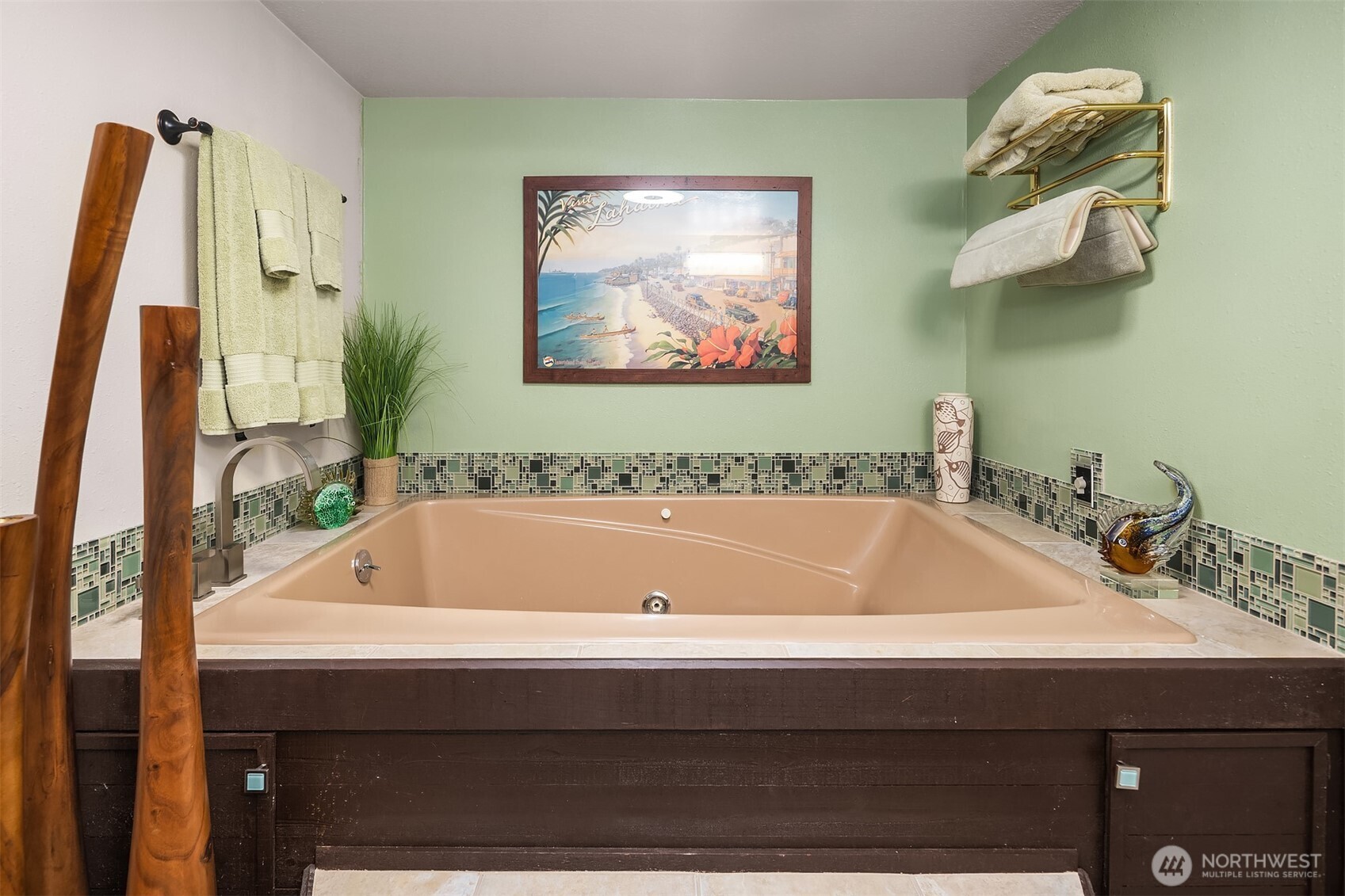 1616 175th Place Southeast Bothell, WA 98012 - Photo 19 of 37 a bathroom with a bathtub and a sink