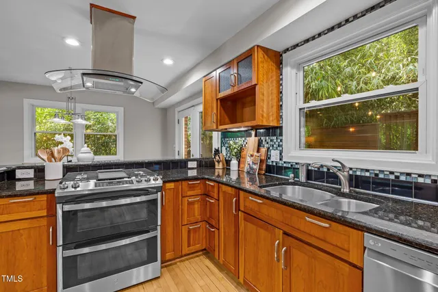 $848,000 | 1509 Cumberland Road, Chapel Hill, NC 27514