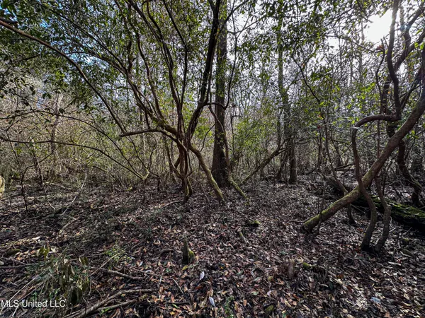 $229,637 | 1 Dap Road East, Moss Point, MS 39562