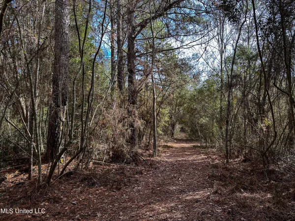 $229,637 | 1 Dap Road East, Moss Point, MS 39562