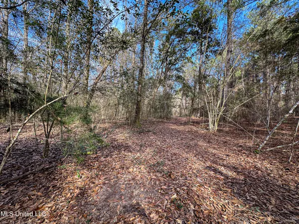 $229,637 | 1 Dap Road East, Moss Point, MS 39562