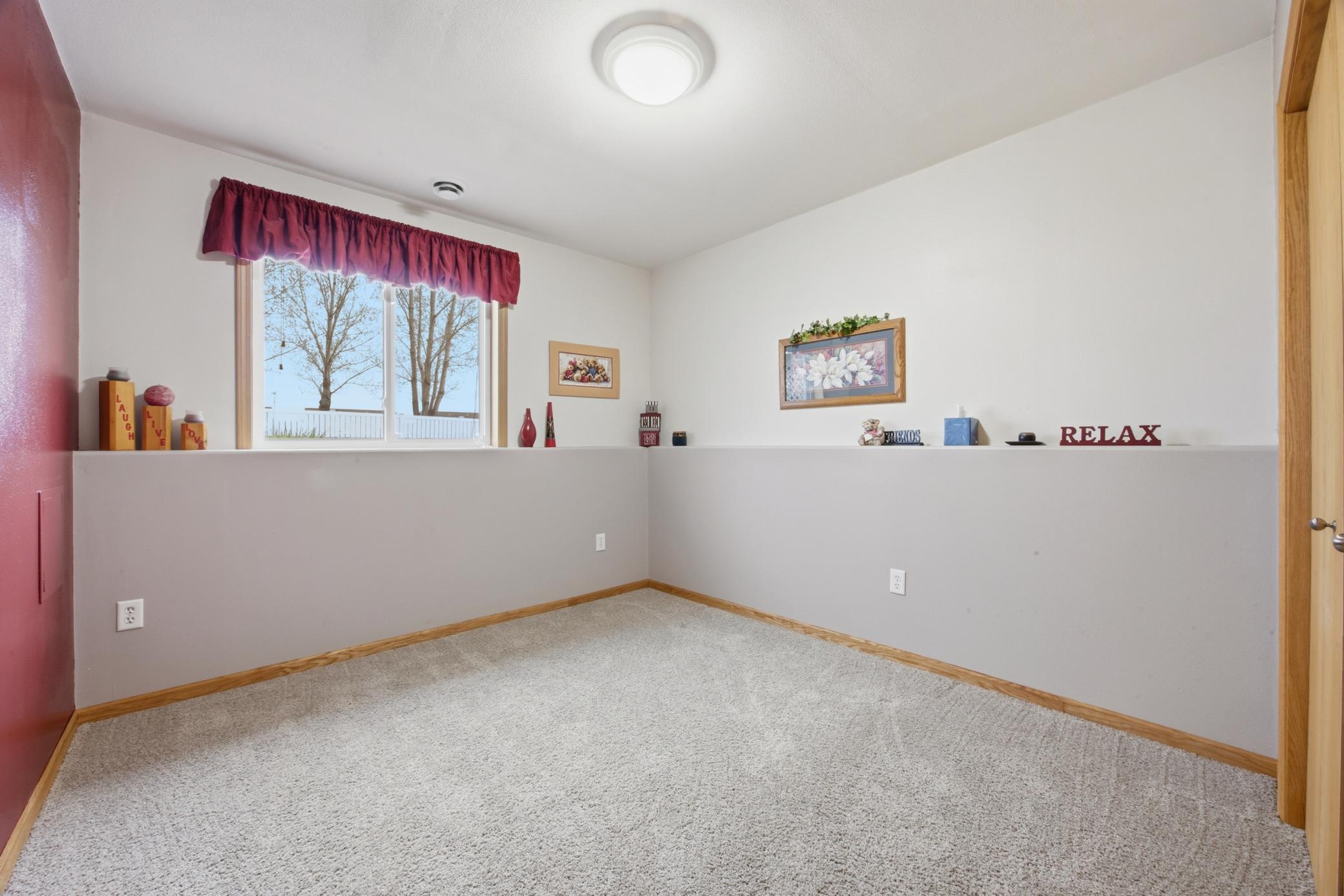 4236 38th Avenue South Fargo, ND 58104 - Photo 21 of 30