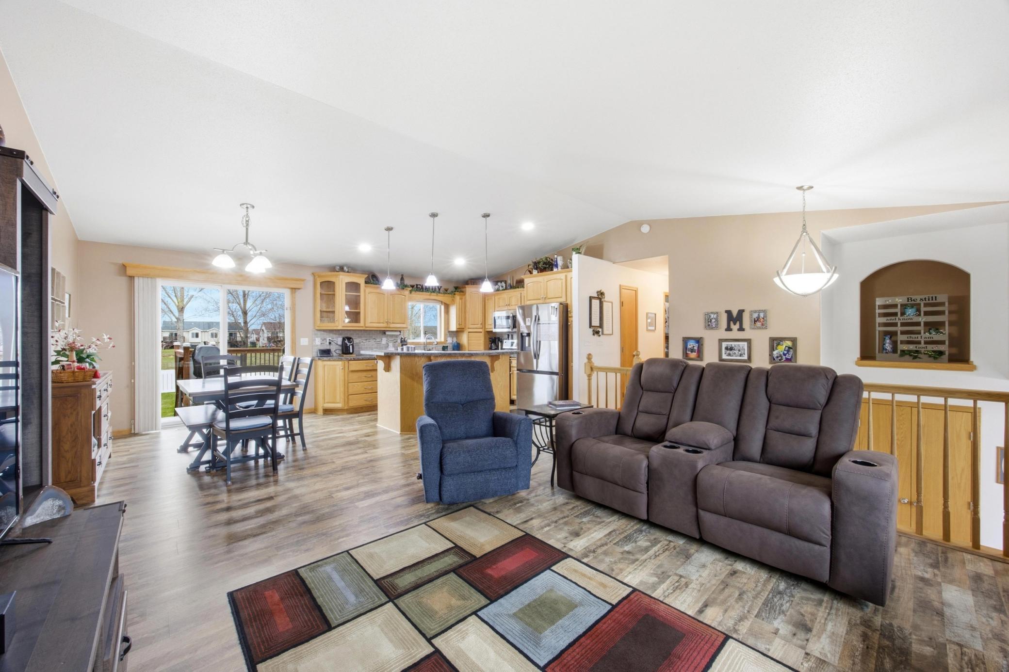 4236 38th Avenue South Fargo, ND 58104 - Photo 6 of 30