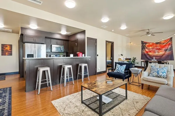 $1,395 | 1125 South Jennings Avenue, Unit 203, Fort Worth, TX 76104