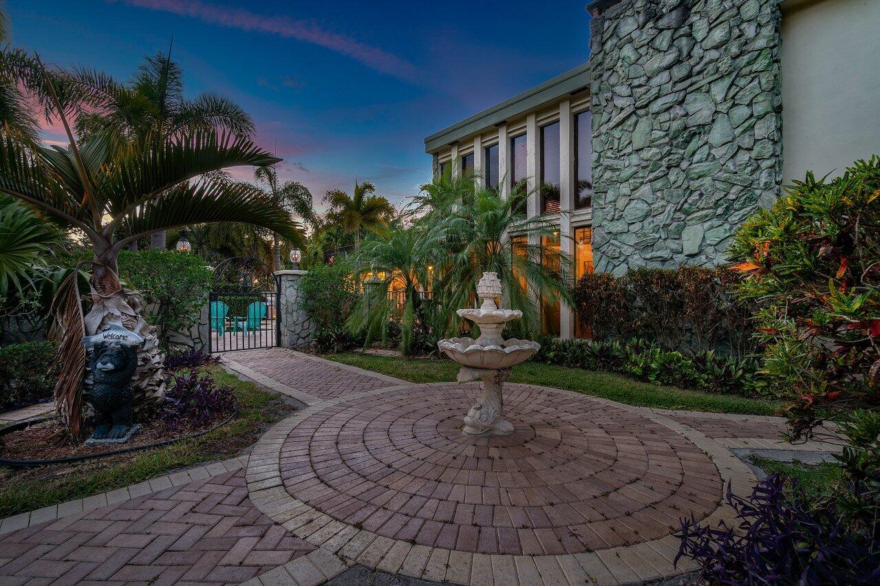 7255 Wilson Road West Palm Beach, FL 33413 - Photo 2 of 70 067-7255WilsonRoad-WestPalmBeach-FL-3341