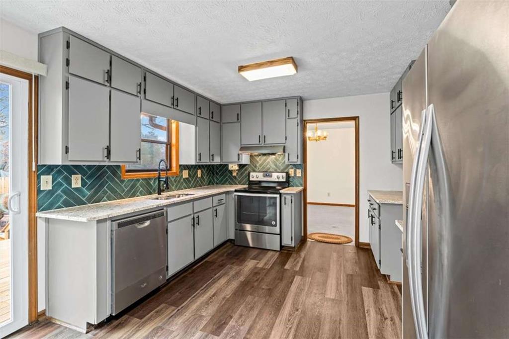 321 Roses Creek Drive Lawrenceville, GA 30044 - Photo 11 of 40