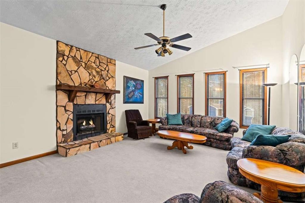 321 Roses Creek Drive Lawrenceville, GA 30044 - Photo 5 of 40