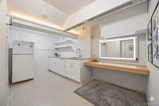 $775,000 | 4450 Hill Avenue | Wakefield