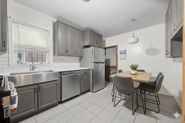 $775,000 | 4450 Hill Avenue | Wakefield