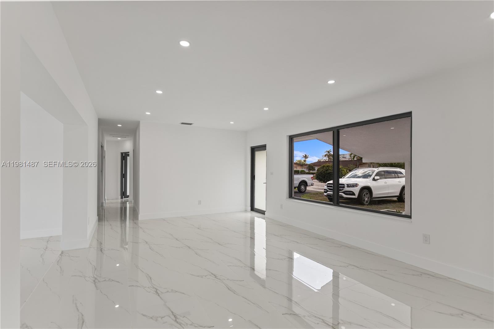 921 West 50th Place Hialeah, FL 33012 - Photo 12 of 54