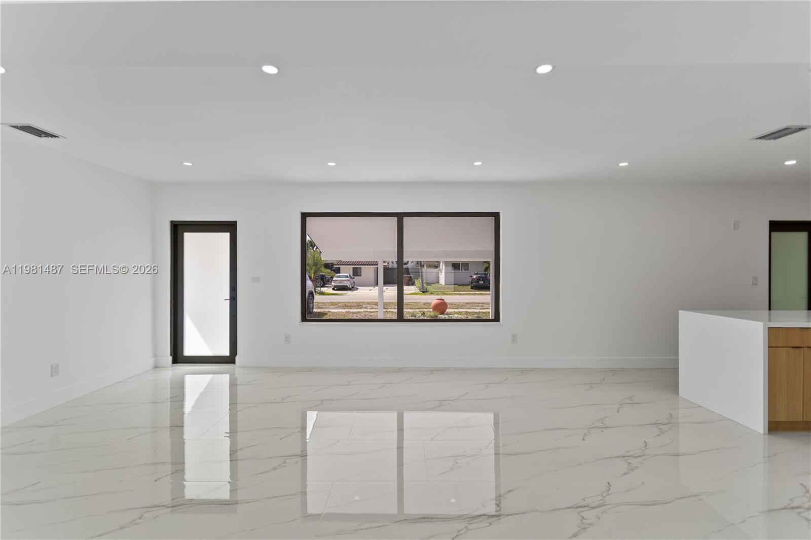 921 West 50th Place Hialeah, FL 33012 - Photo 19 of 54