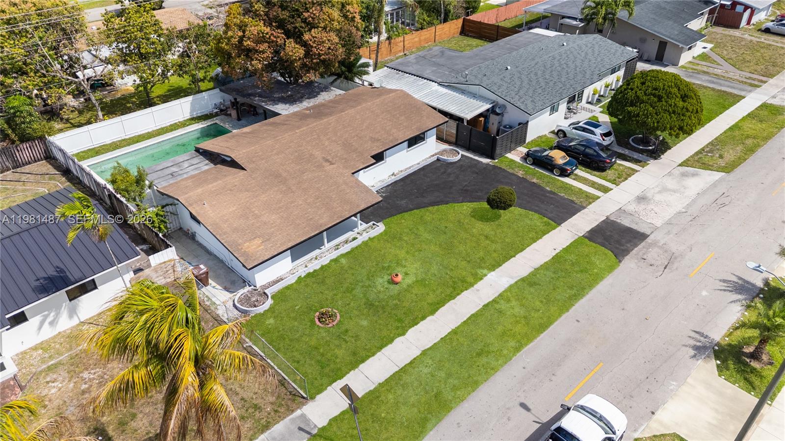 921 West 50th Place Hialeah, FL 33012 - Photo 2 of 54