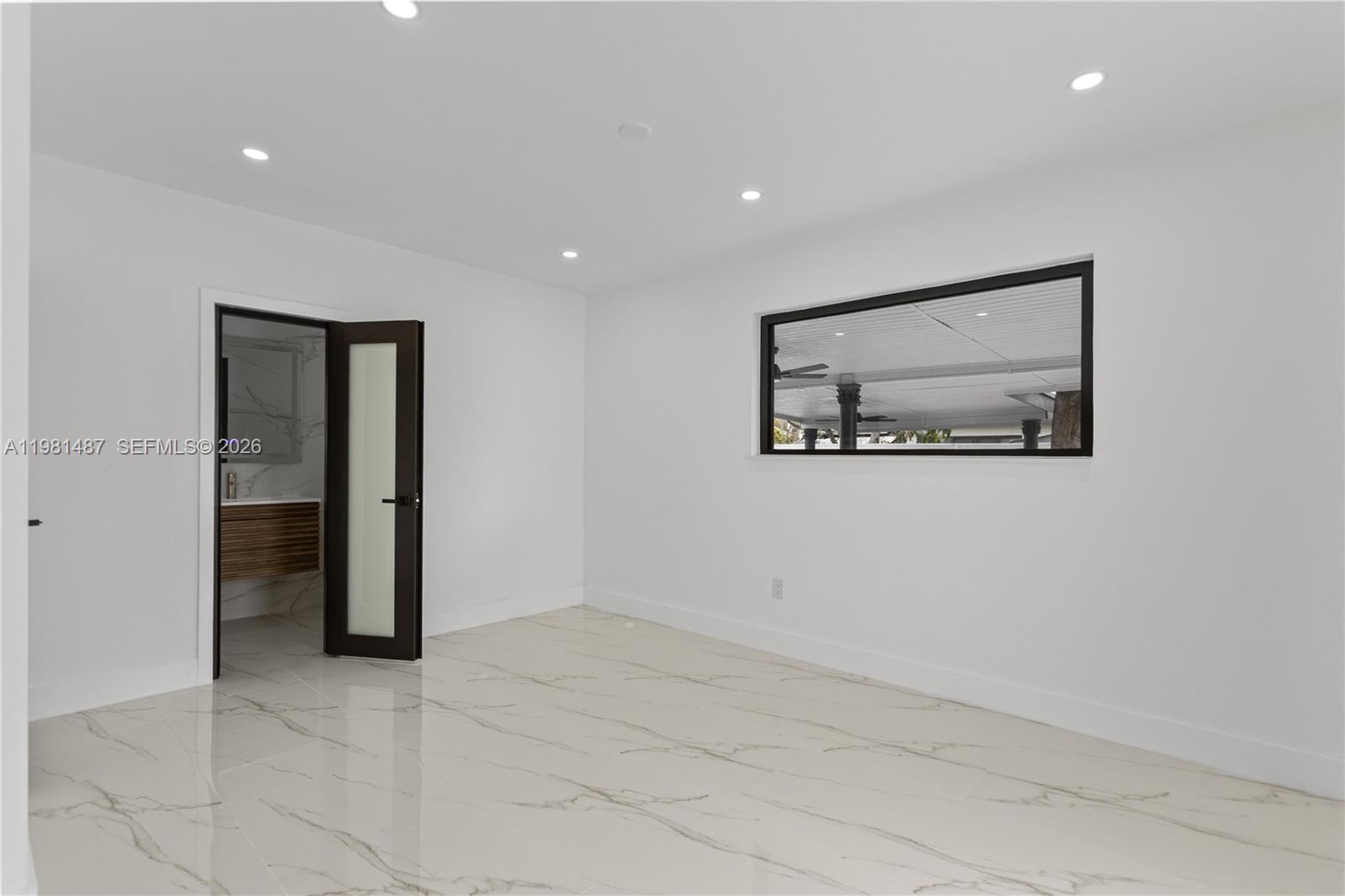 921 West 50th Place Hialeah, FL 33012 - Photo 35 of 54