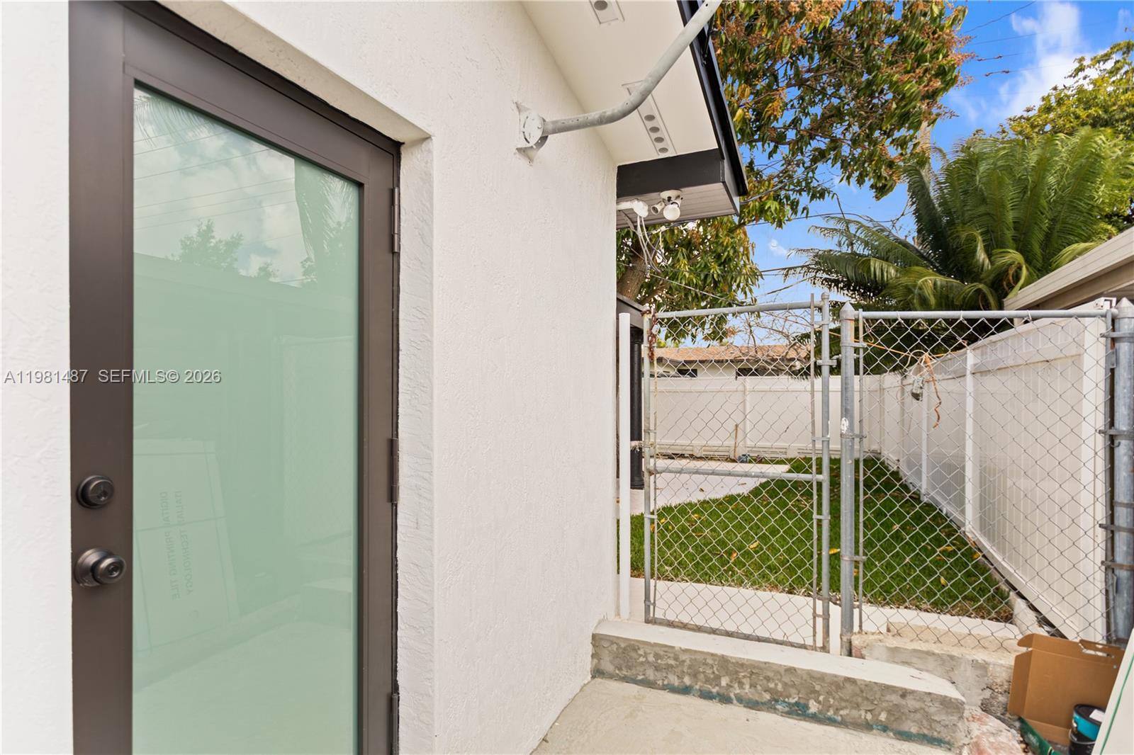 921 West 50th Place Hialeah, FL 33012 - Photo 37 of 54