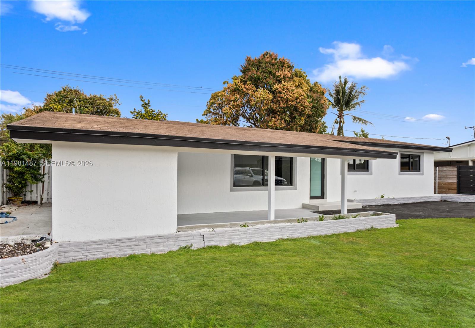 921 West 50th Place Hialeah, FL 33012 - Photo 43 of 54