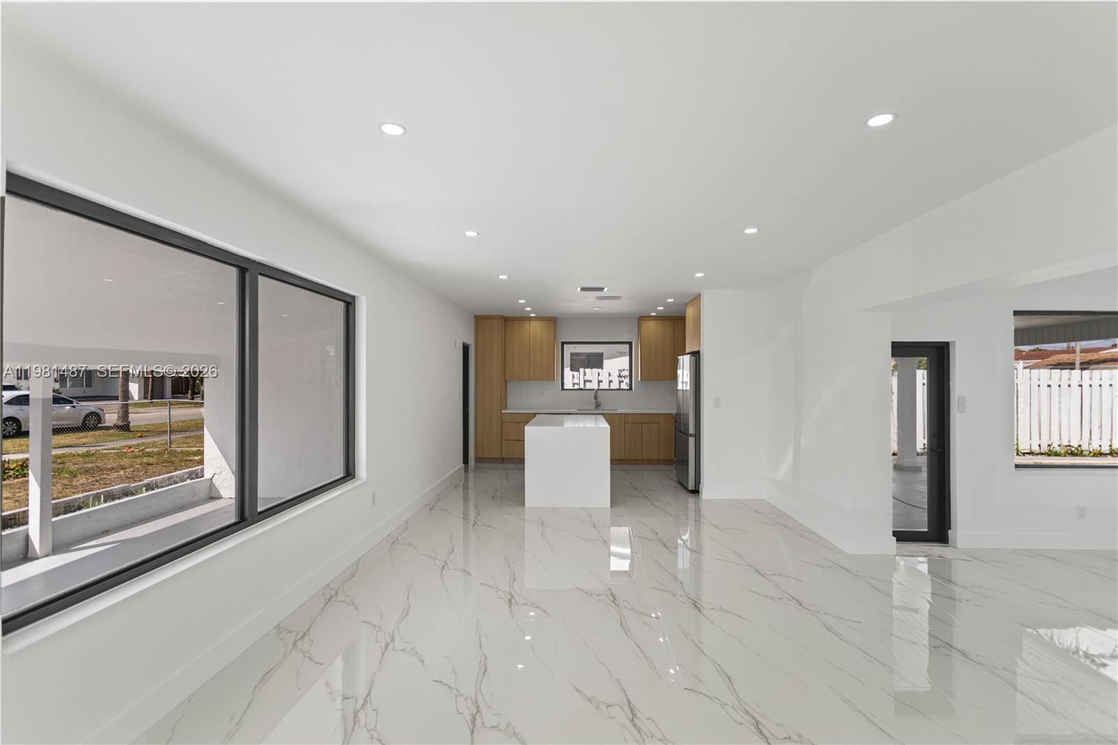 921 West 50th Place Hialeah, FL 33012 - Photo 5 of 54