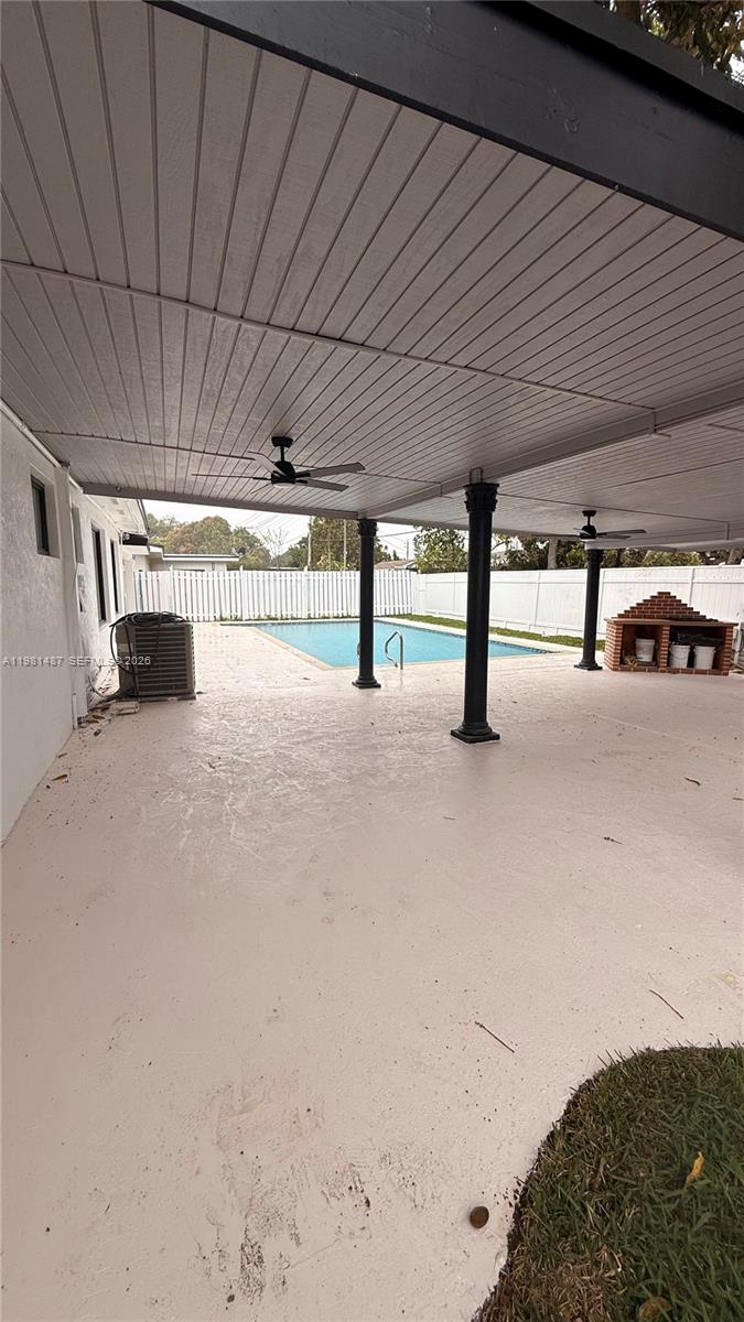 921 West 50th Place Hialeah, FL 33012 - Photo 52 of 54