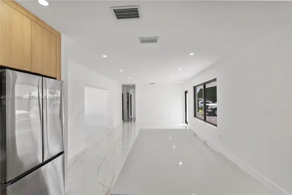 $799,000 | 921 West 50th Place, Hialeah, FL 33012