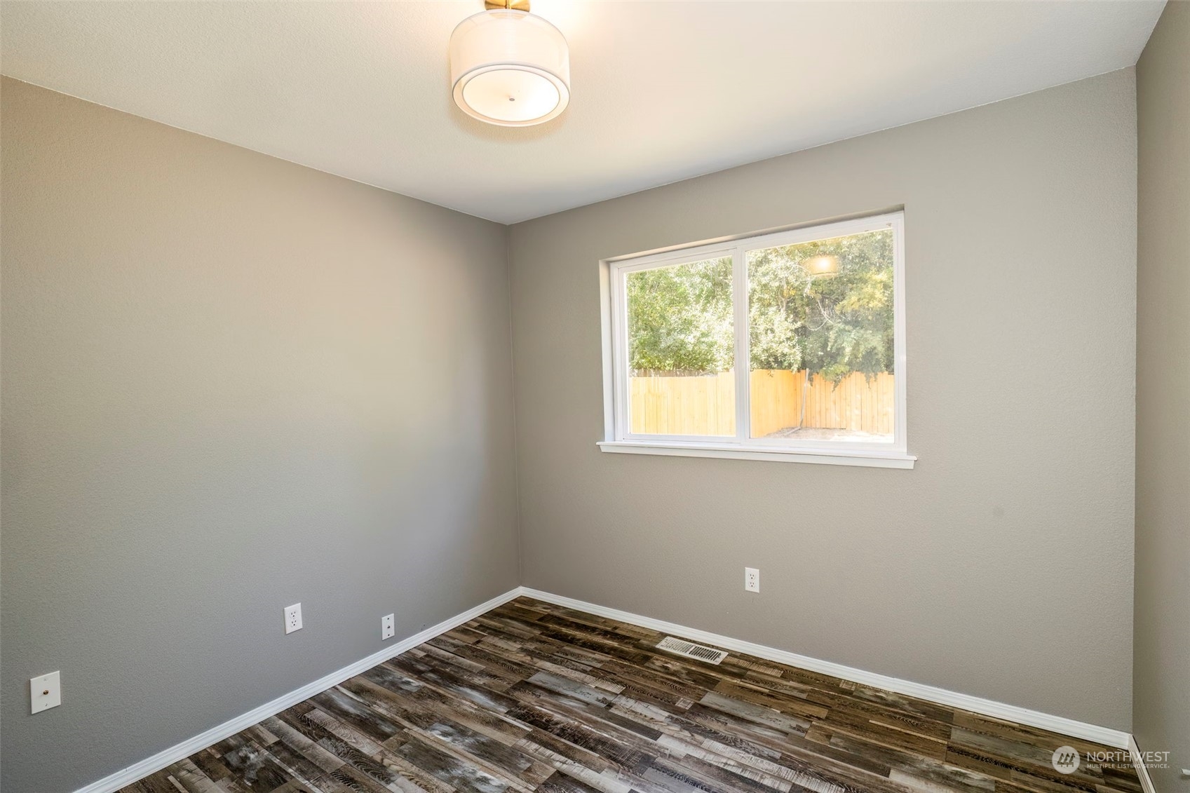 7341 East Raintree Lane Port Orchard, WA 98366 - Photo 28 of 35 Gallery Image 28