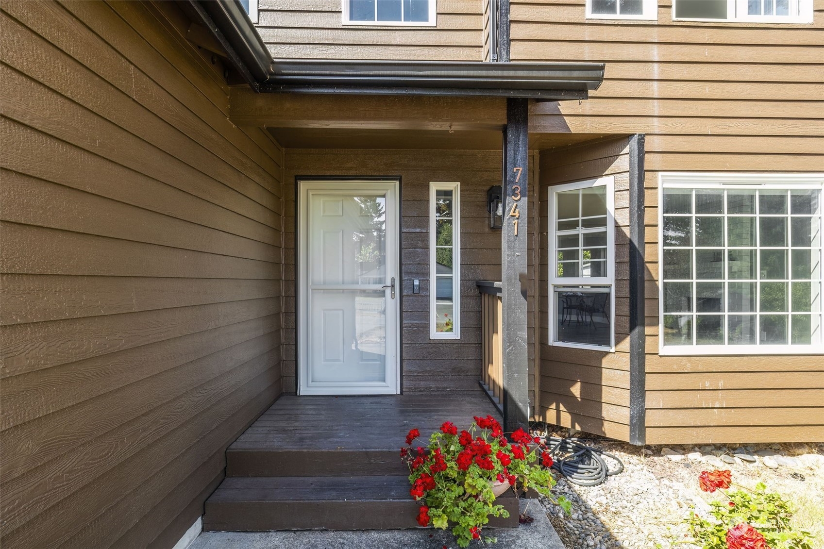 7341 East Raintree Lane Port Orchard, WA 98366 - Photo 3 of 35 Gallery Image 3