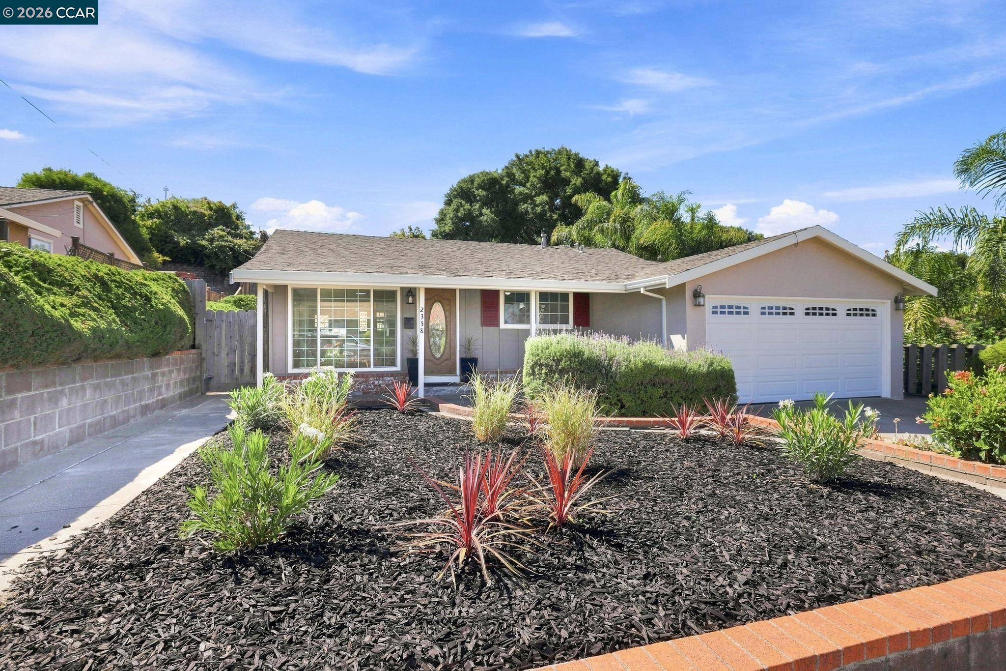 2358 Galway Road San Pablo, CA 94806 - Photo 2 of 33 Gallery Image 2