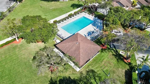 $589,999 | 10045 Southwest 137th Court, Unit 10045, Miami, FL 33186