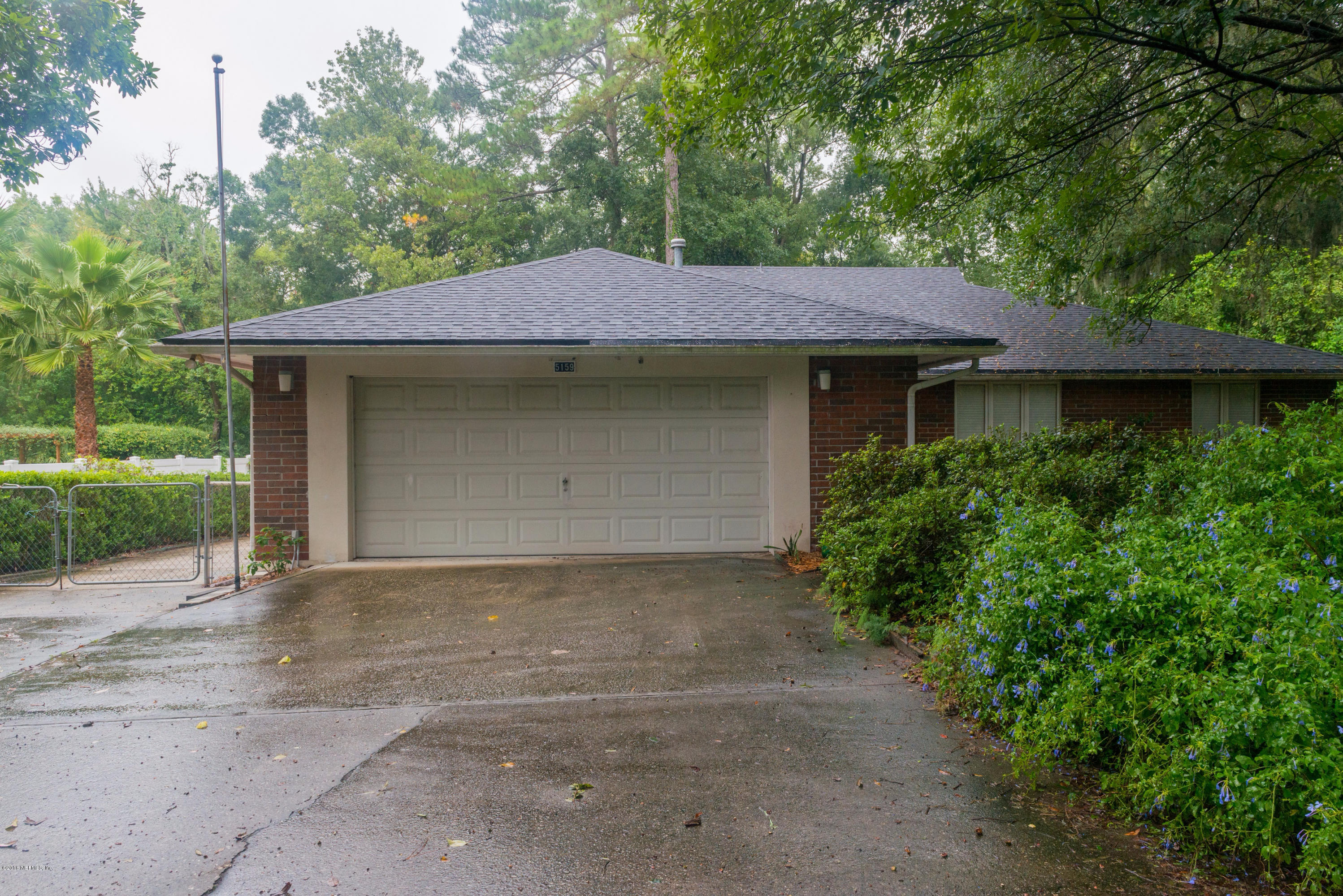 5159 Bedford Road Jacksonville, FL 32207 - Photo 6 of 34 ND8_0437