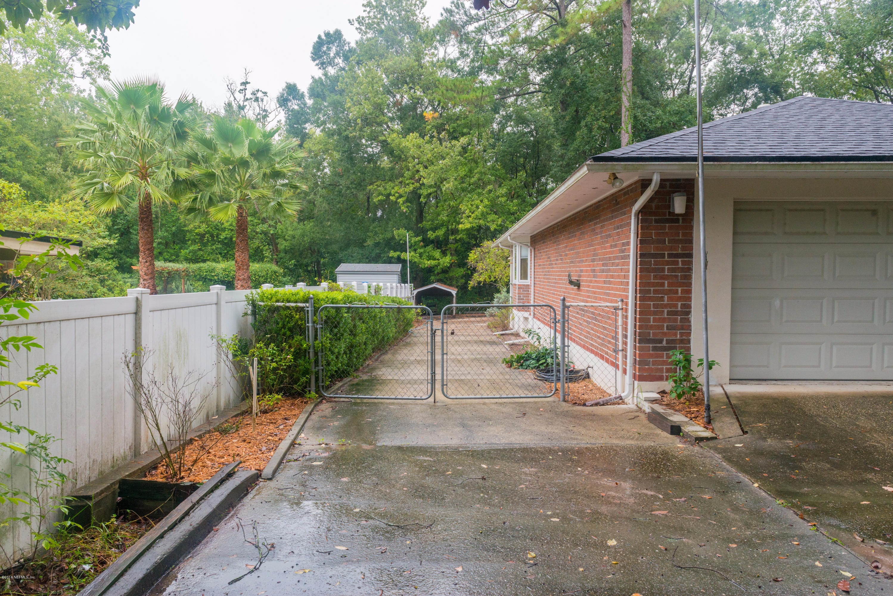 5159 Bedford Road Jacksonville, FL 32207 - Photo 8 of 34 ND8_0438