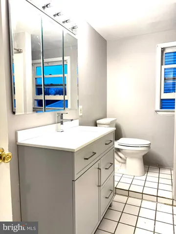 $2,700 | 653 Pine Street, Bristol, PA 19007