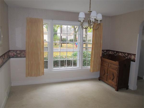 32 Old Brook Road Springfield, MA 01118 - Photo 2 of 14