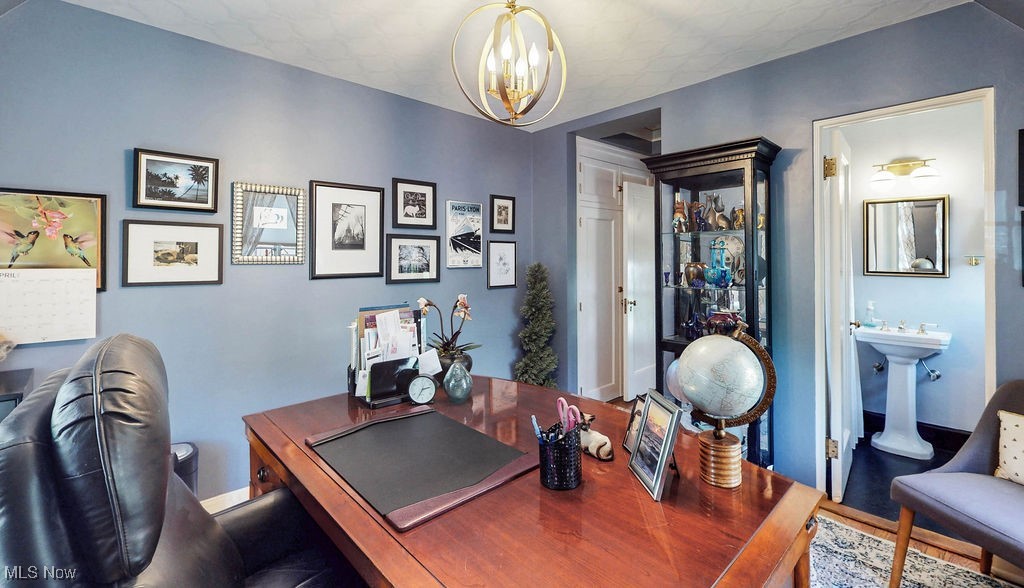 16300 Glynn Road Cleveland, OH 44112 - Photo 28 of 49