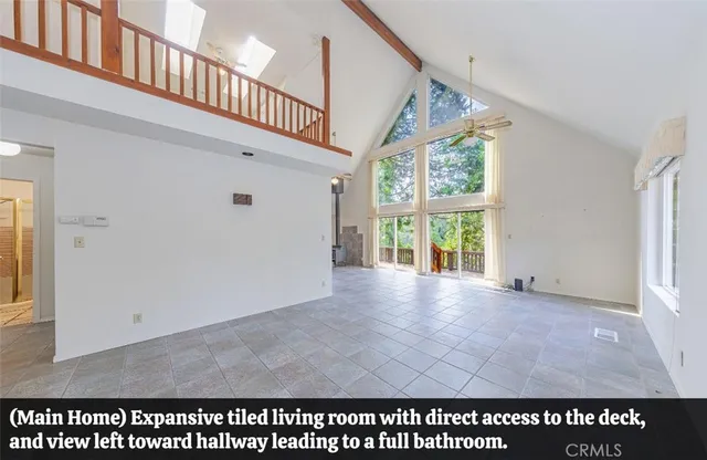 a view of a livingroom with an entryway