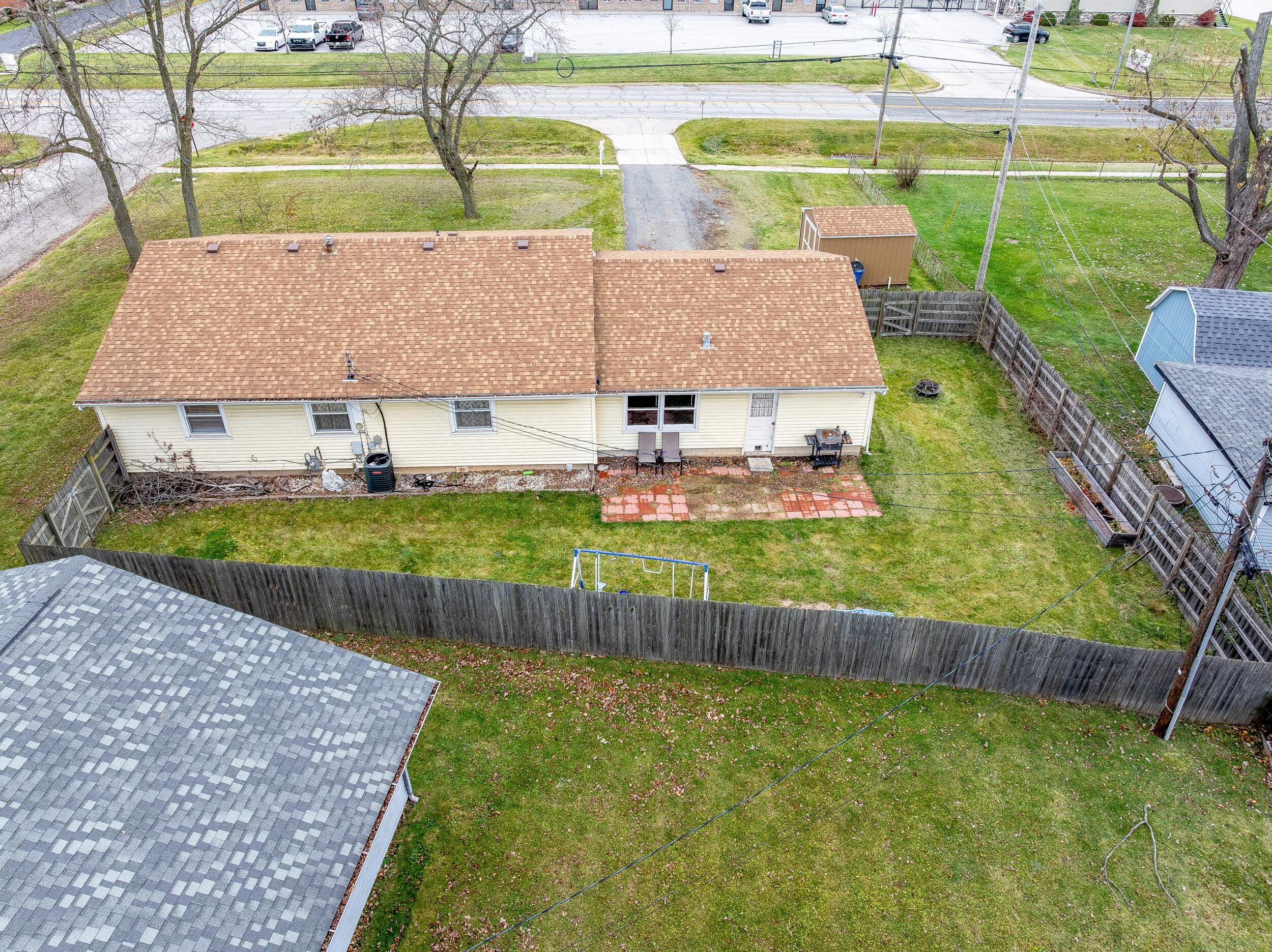 785 McCool Road Valparaiso, IN 46385 - Photo 21 of 23 2500x1872