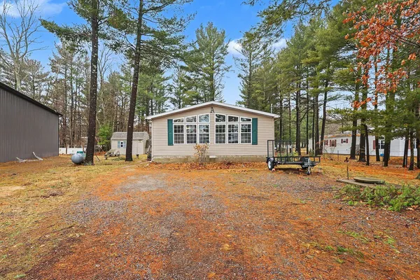 $289,900 | 1799 North Lakeview Drive, Mears, MI 49436
