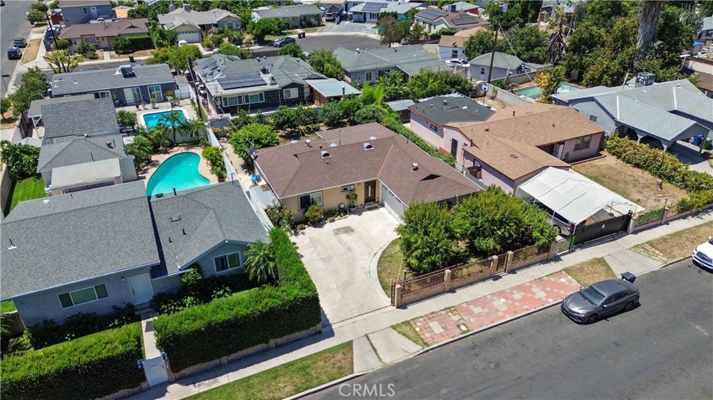 19406 Enadia Way Reseda, CA 91335 - Photo 33 of 34