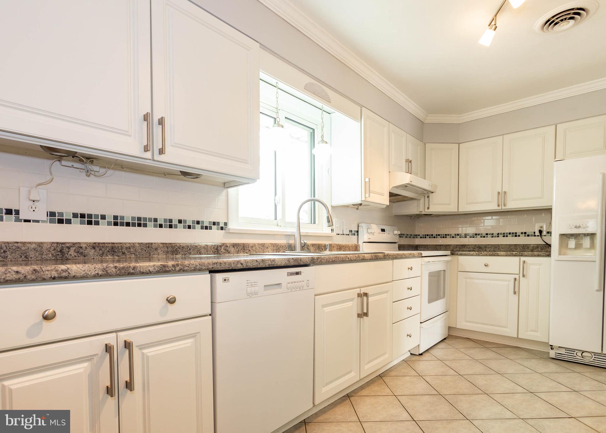 1222 Random Ridge Road Westminster, MD 21157 - Photo 6 of 50 Kitchen
