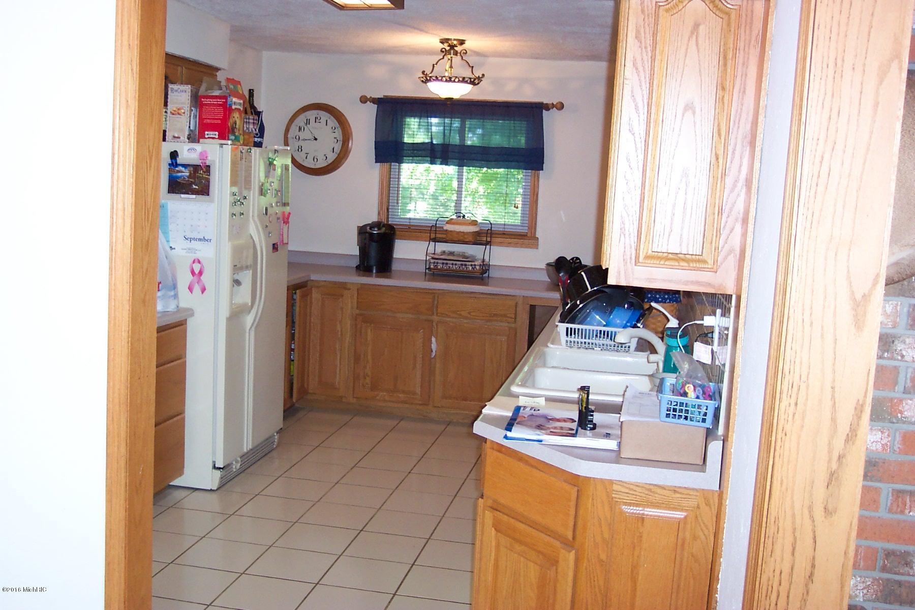 67974 Balk Road Sturgis, MI 49091 - Photo 9 of 21 100_5943