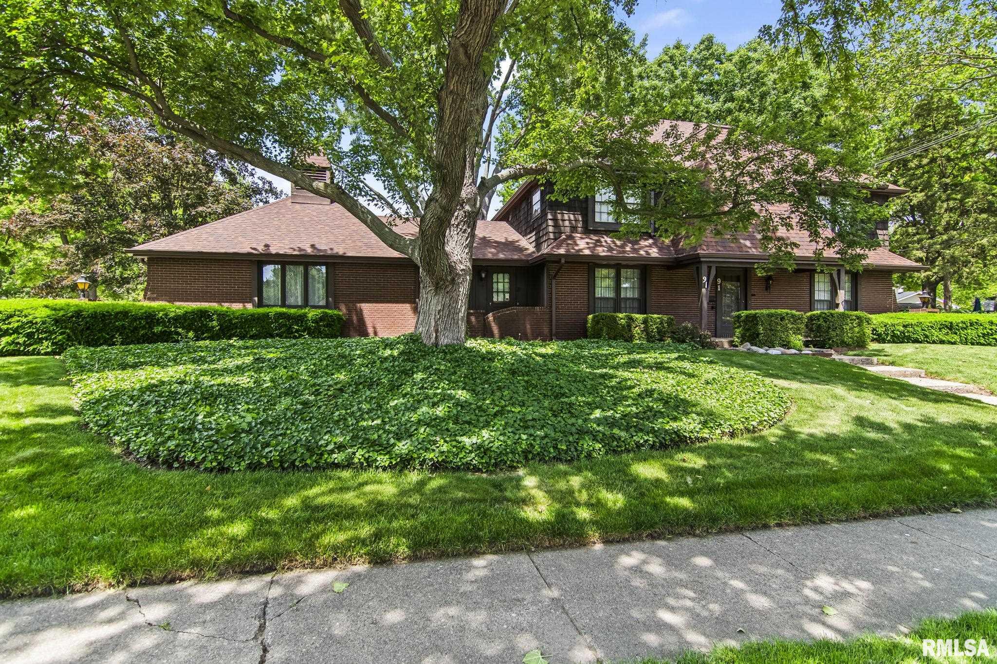 91 Pinehurst Drive Springfield, IL 62704 - Photo 2 of 46